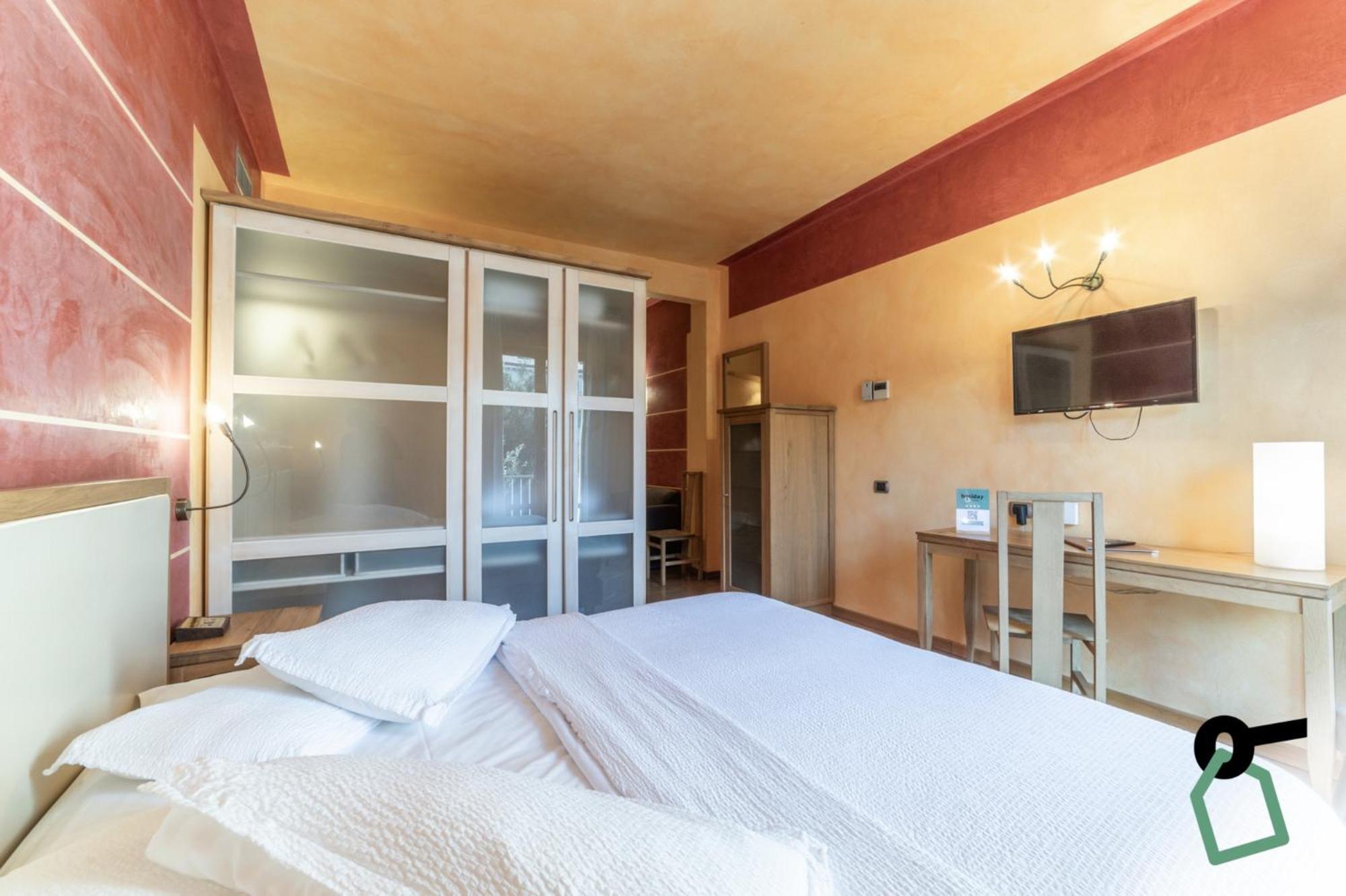 Hotiday Discovery - Residence Верона Экстерьер фото